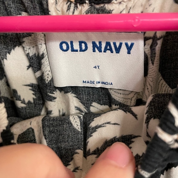 Old navy girls romper - Picture 2 of 2